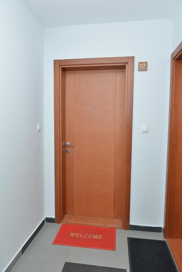 Studio Apartman Zvezdana Noc Vrnjacka Banja Bagian luar foto